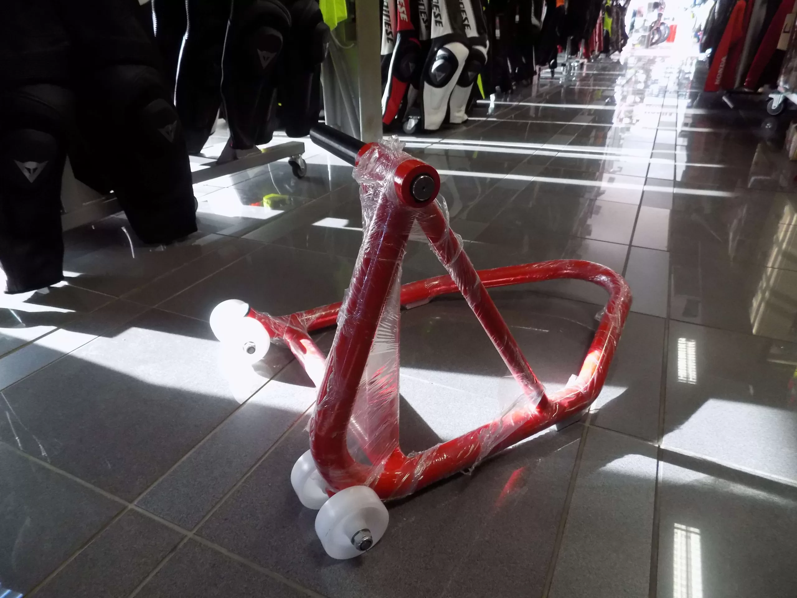 Stojalo Rakovec za dvig motorja-enojno Ducati fi 25,8