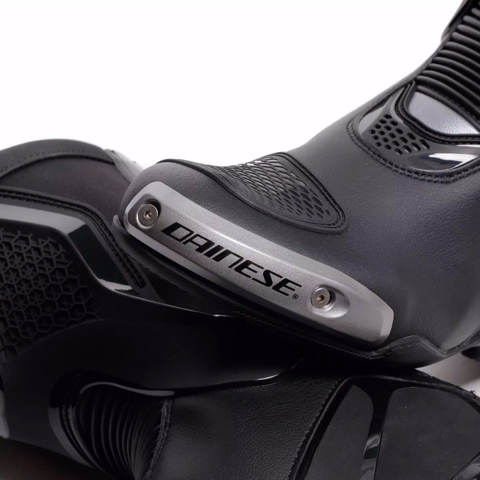 Dainese m. motoristični škornji TORQUE 4 Črna/Črna 41