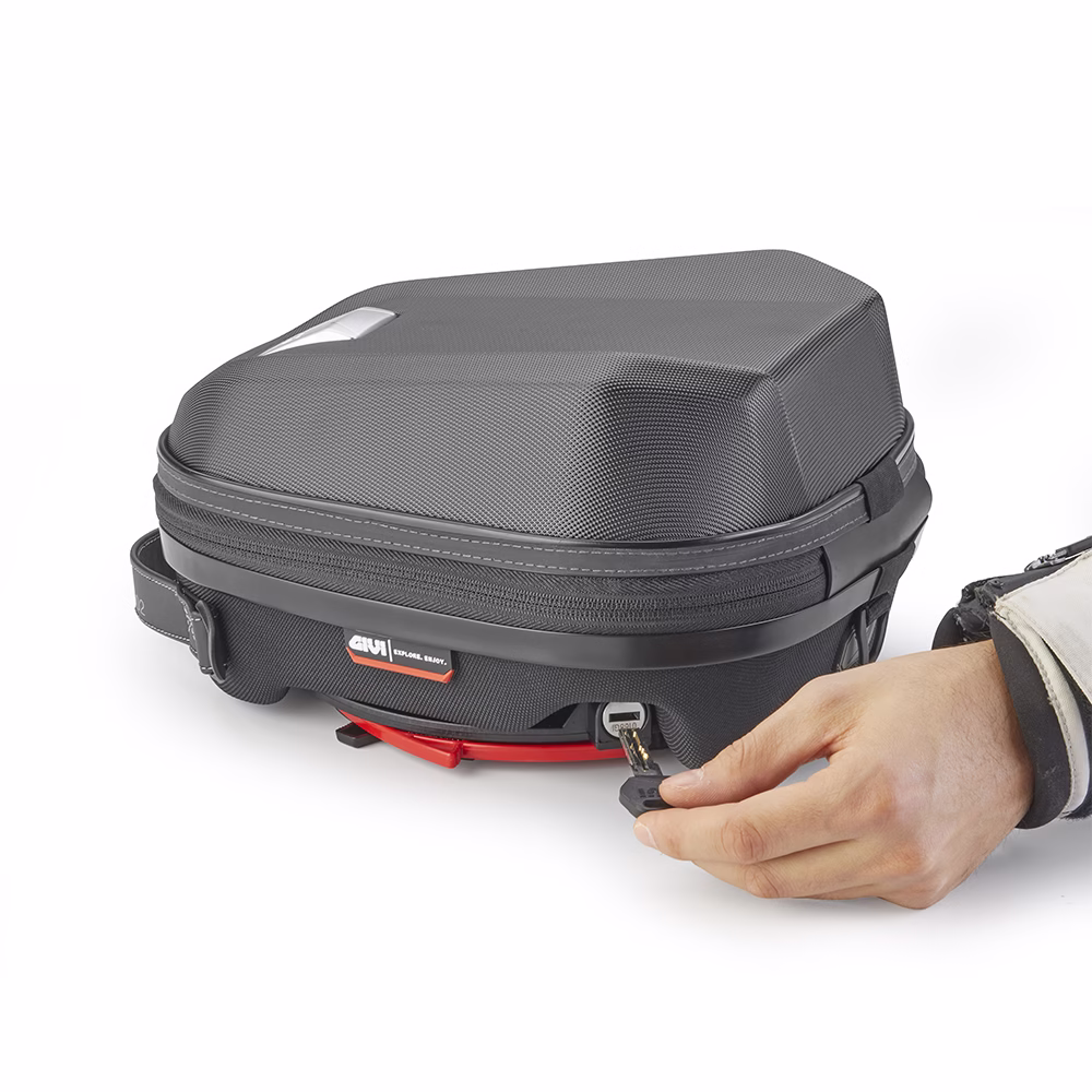 GIVI TANK torba TANKLOCKED 5L poltrda z zaklepom Črna 5L