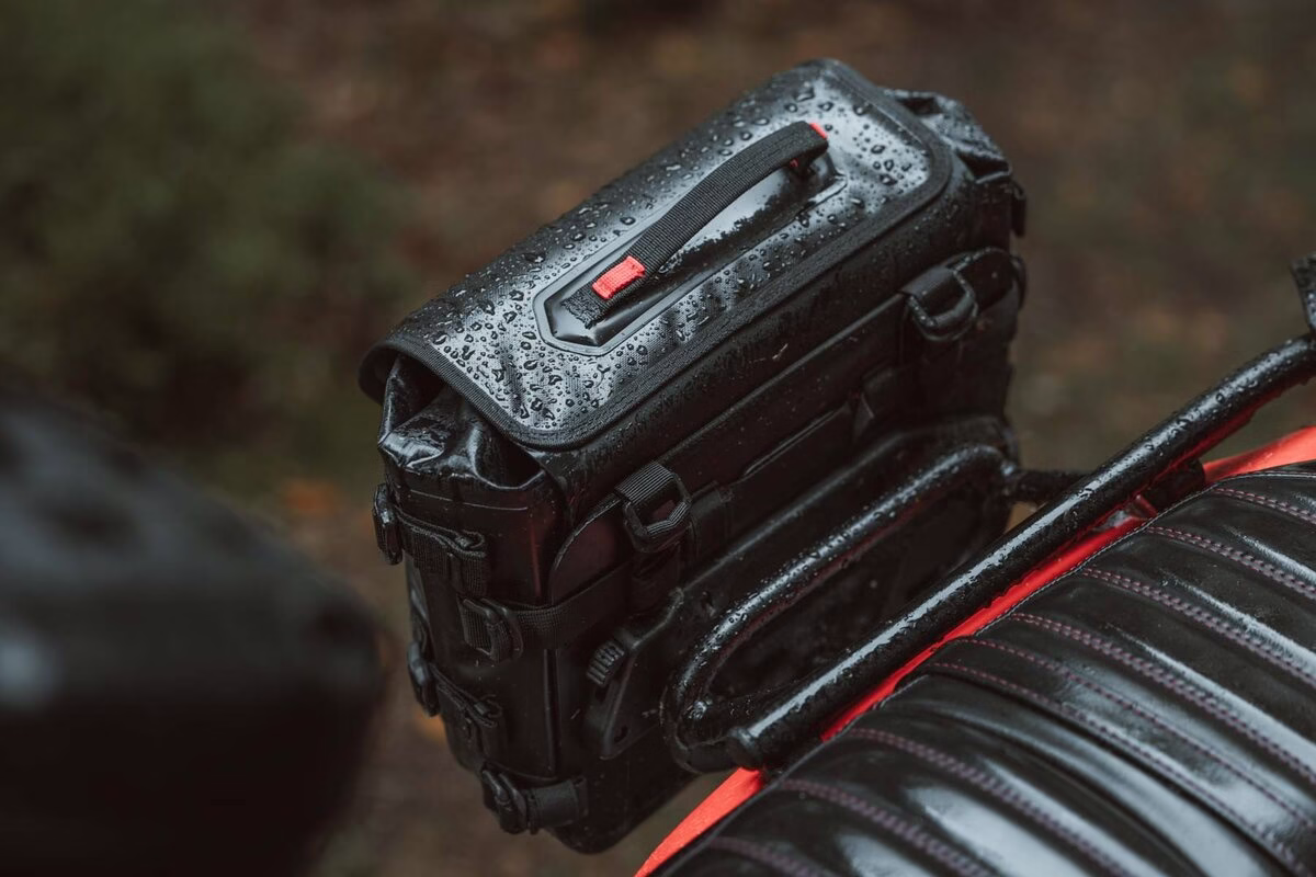 Motech set stranskih torb DUC SCRAMBLER mod 18- z nosilci
